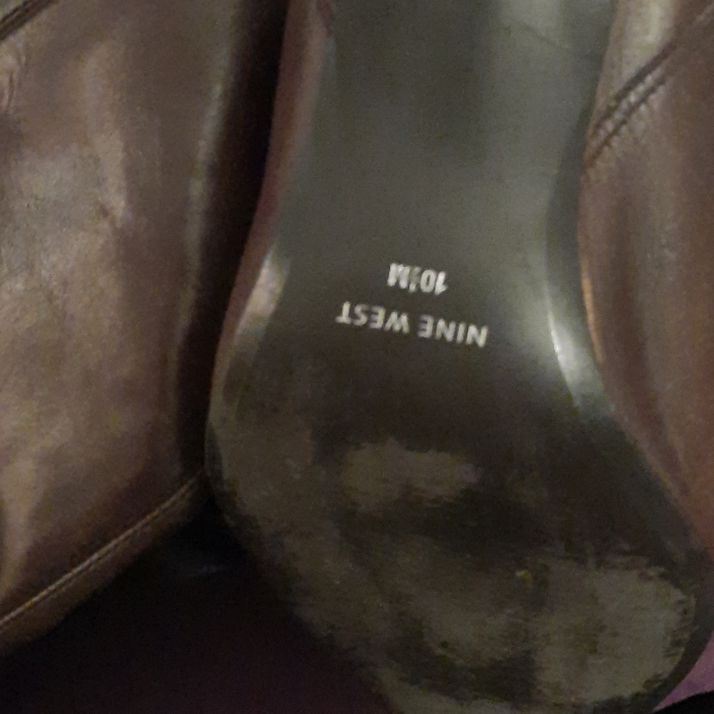 Boots - Picture 6 of 8